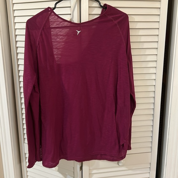 Old Navy active top - Picture 4 of 4